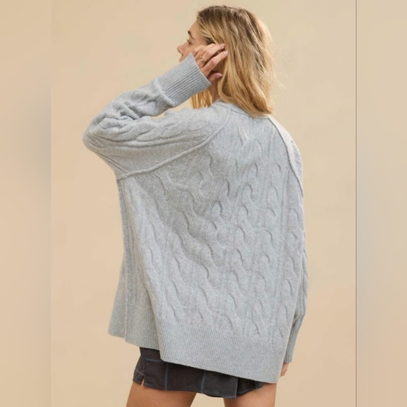 Aerie Gray Cable Knit Sweater - Picture 2 of 15
